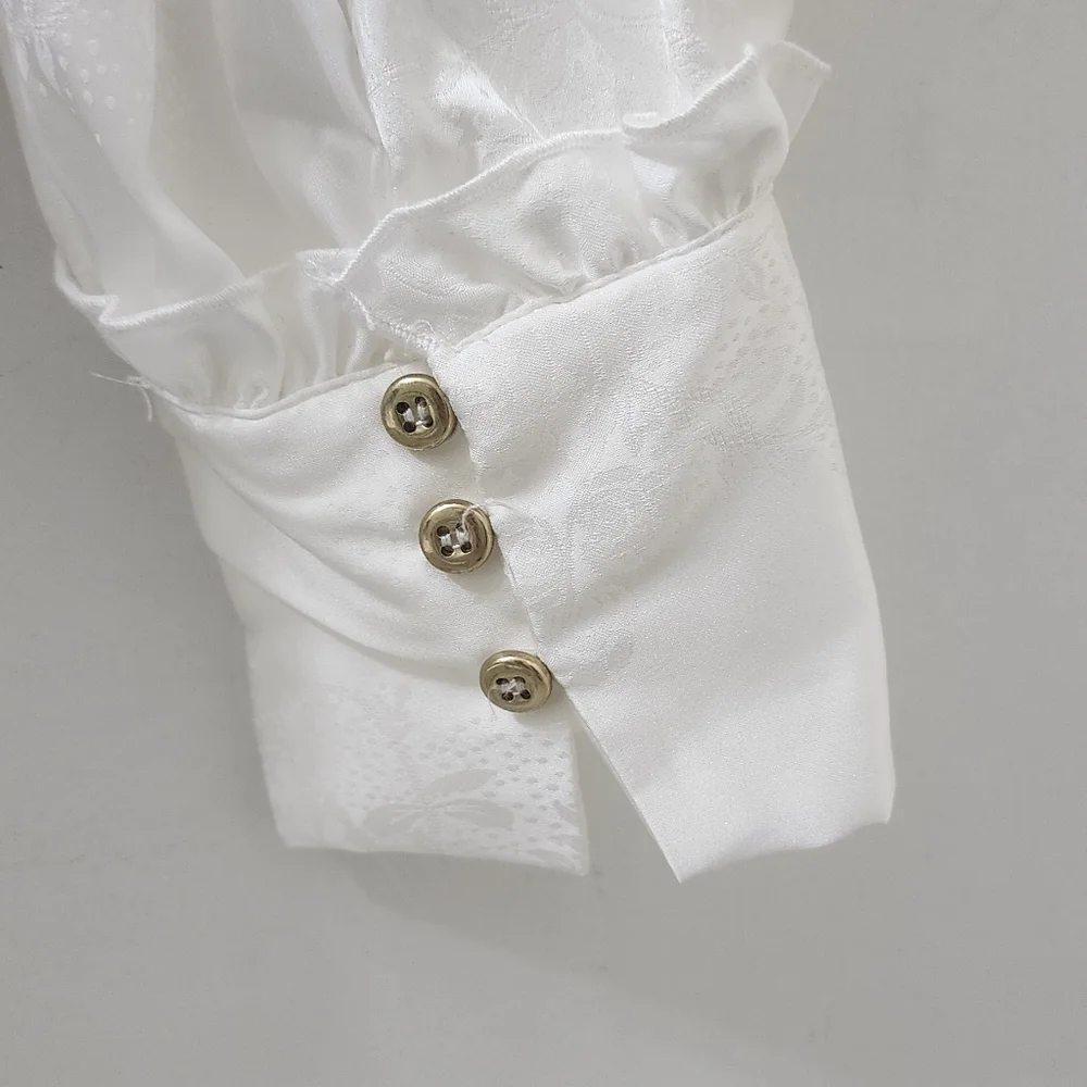 New Zara Women's White Ruffled Tie-Neck Blouse, Size‎ Extra Small.